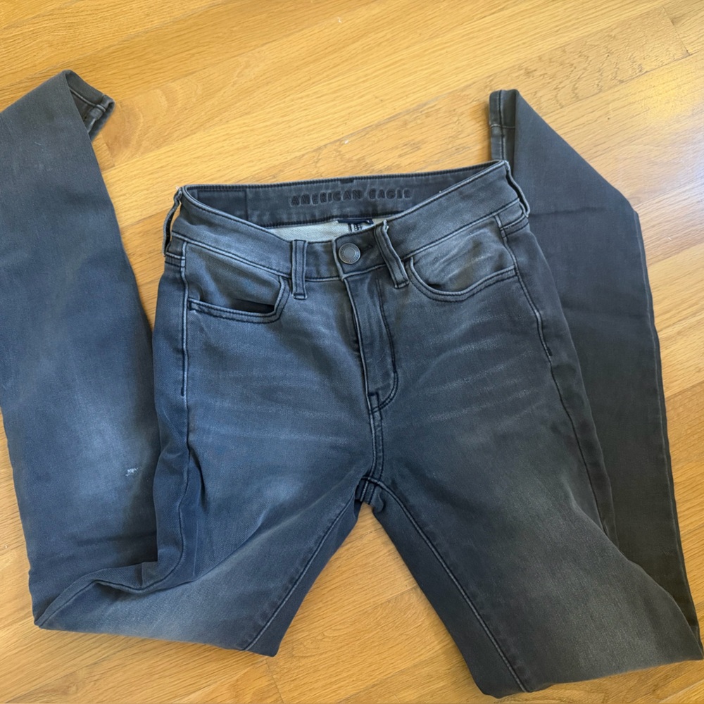 Dark Gray Faded Skinny Jeans American eagle stretch jeggings 2 xsmall